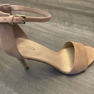 Aldo 4-inch heels in suede, color Nude/Tan, pristine condition (worn once).